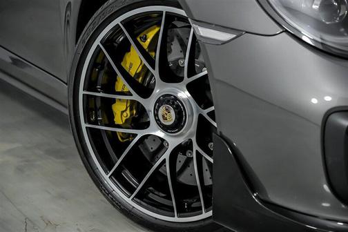 2018 Porsche 911 Turbo S