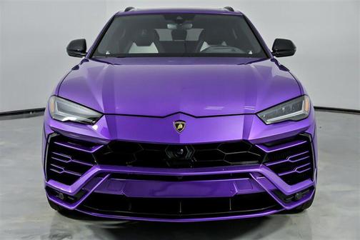 2022 Lamborghini Urus 