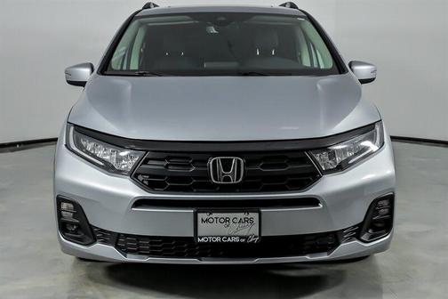 Solar Silver Metallic 2026 Honda Odyssey EX-L