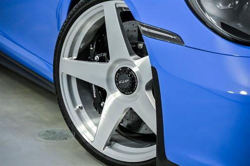 2022 Porsche 911 GT3 w/Touring Package