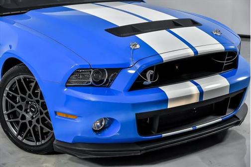 2013 Ford Shelby GT500 Base