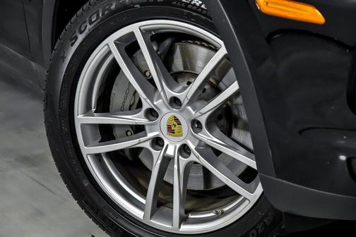 2019 Porsche Cayenne S