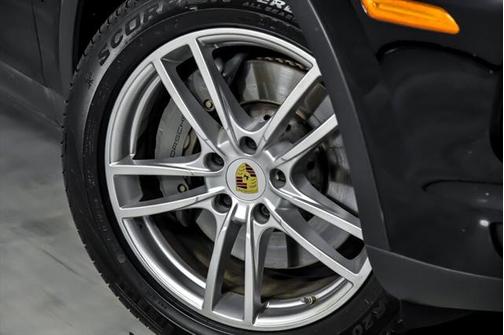 2019 Porsche Cayenne S