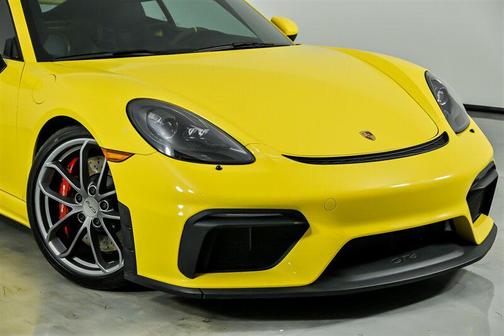 2022 Porsche 718 Cayman GT4