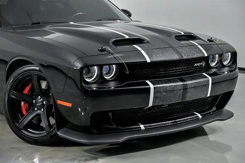 Pitch Black Clearcoat 2021 Dodge Challenger SRT Hellcat