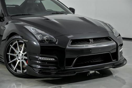 2012 Nissan GT-R Black Edition