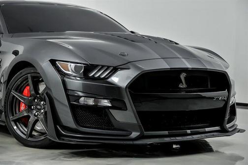 Shadow Black 2020 Ford Shelby GT500 Base