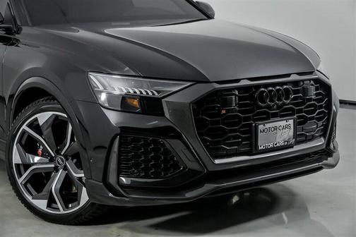 2023 Audi RS Q8 4.0T