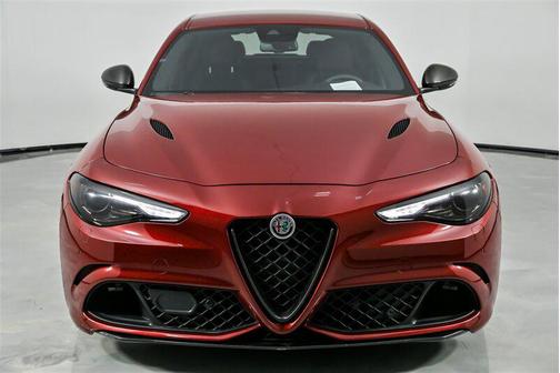 2017 Alfa Romeo Giulia Quadrifoglio