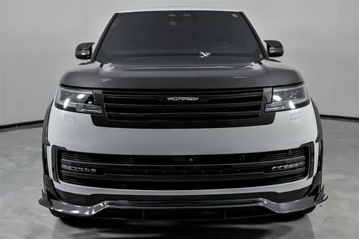 Fuji White 2024 Land Rover Range Rover P530 SE