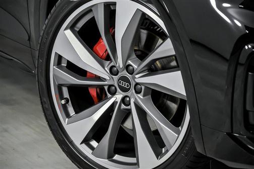 2024 Audi SQ5 3.0T Premium Plus