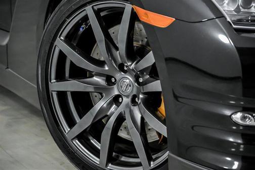 2012 Nissan GT-R Premium