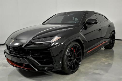 2020 Lamborghini Urus 