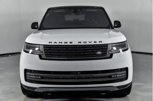 2022 Land Rover Range Rover P530 SE