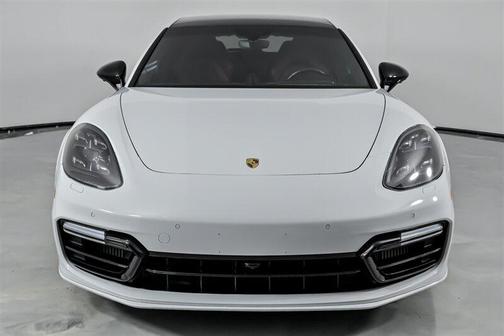 2020 Porsche Panamera GTS