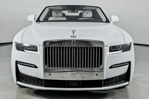 Arctic White 2021 Rolls-Royce Ghost EWB-SHOOTING STAR HEADLINER- 4 SEATER!