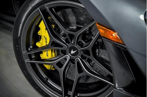 2019 McLaren 720S Base