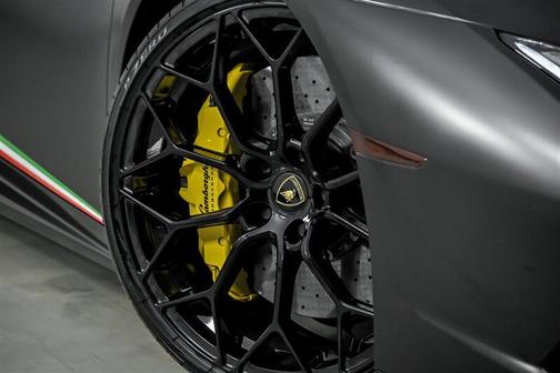 2019 Lamborghini Huracan Performante