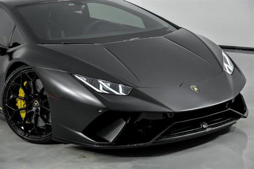 2019 Lamborghini Huracan Performante