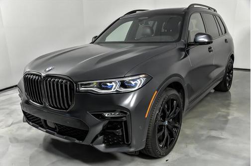 2021 BMW X7 M50i