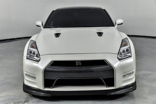 2014 Nissan GT-R Black Edition
