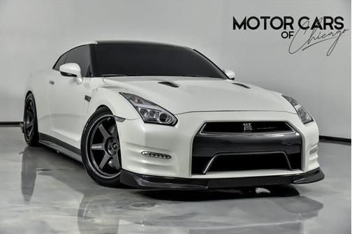 2014 Nissan GT-R Black Edition