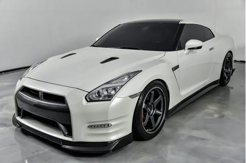 2014 Nissan GT-R Black Edition