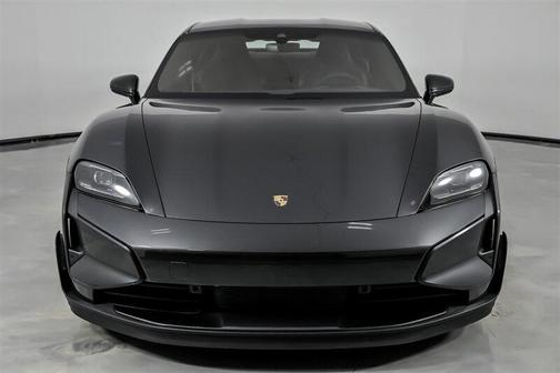 2025 Porsche Taycan Turbo GT w/Weissach Package