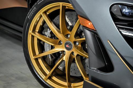 2018 McLaren 720S Base