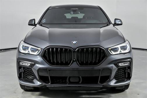 2021 BMW X6 M50i