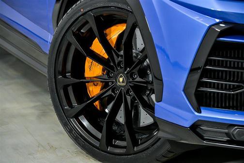 2022 Lamborghini Urus