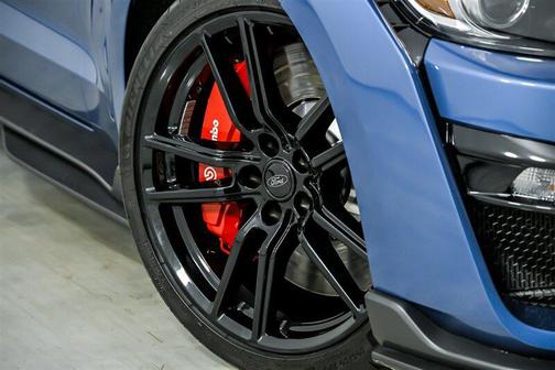 2020 Ford Shelby GT500 Base