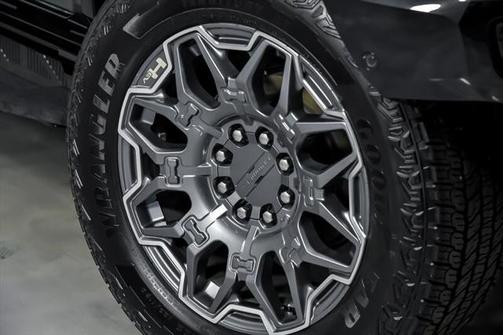 2024 GMC HUMMER EV SUV 3X