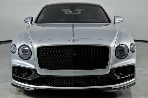 Moonbeam Metallic 2021 Bentley Flying Spur W12