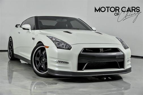 2014 Nissan GT-R Black Edition