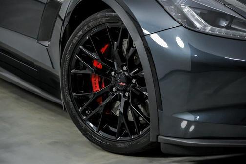 Shadow Gray Metallic 2019 Chevrolet Corvette Z06