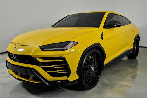 Gialllo Auge 2019 Lamborghini Urus -STARLIGHT HEADLINER-CUSTOM AUDIO