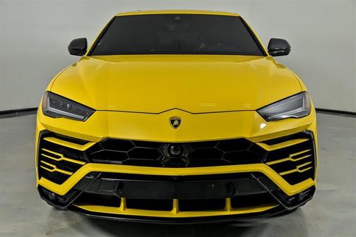 Gialllo Auge 2019 Lamborghini Urus -STARLIGHT HEADLINER-CUSTOM AUDIO