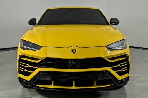 Gialllo Auge 2019 Lamborghini Urus -STARLIGHT HEADLINER-CUSTOM AUDIO