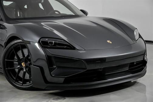 2025 Porsche Taycan Turbo GT w/Weissach Package