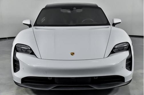 2022 Porsche Taycan GTS