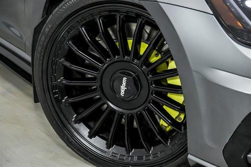 Indium Gray Metallic 2019 Volkswagen Golf R 2.0T Manual
