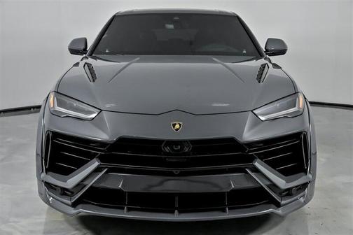 2023 Lamborghini Urus S