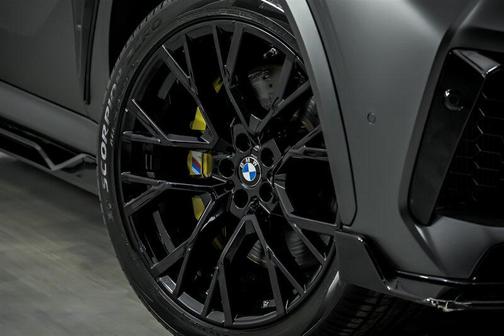 2022 BMW X5 M Base