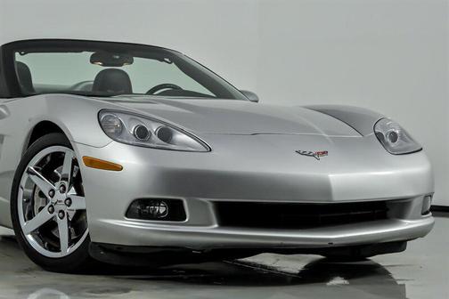 Machine Silver Metallic 2007 Chevrolet Corvette Base