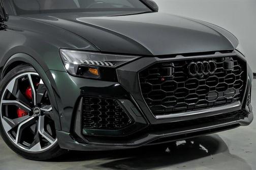 GOODWOOD GREEN 2022 Audi RS Q8 4.0T