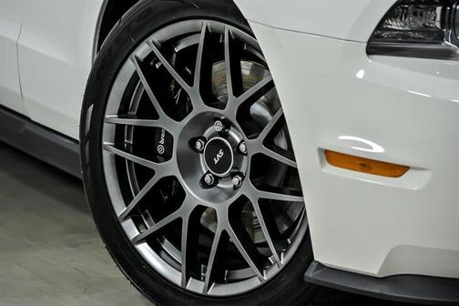 Performance White 2012 Ford Shelby GT500 Base