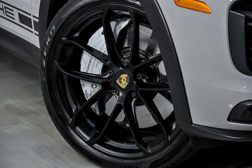 2022 Porsche Cayenne Turbo