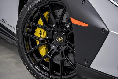 2023 Lamborghini Huracan Sterrato Sterrato-MASSIVE $349K MSRP-LOADED STERRATO!