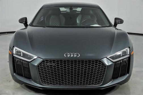 Camouflage Green matte 2017 Audi R8 5.2 V10 plus